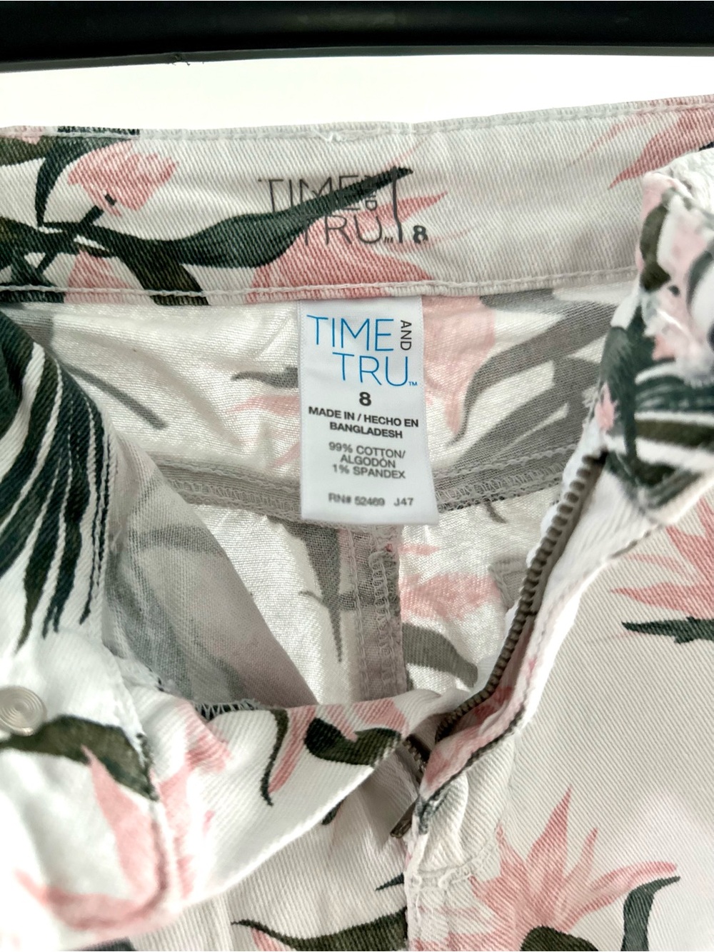 Time and Tru White Denim Shorts with Pink Floral Print - Picture 5 of 6